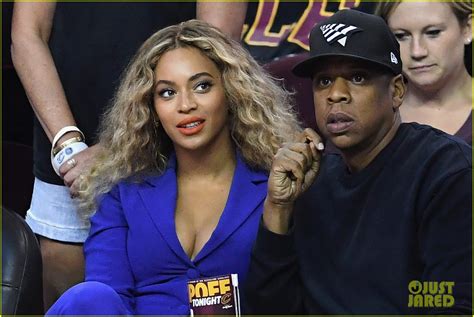 Beyonce Gives Birth To Twins Fans React Photo 3915834 Beyonce Knowles Jay Z Pictures