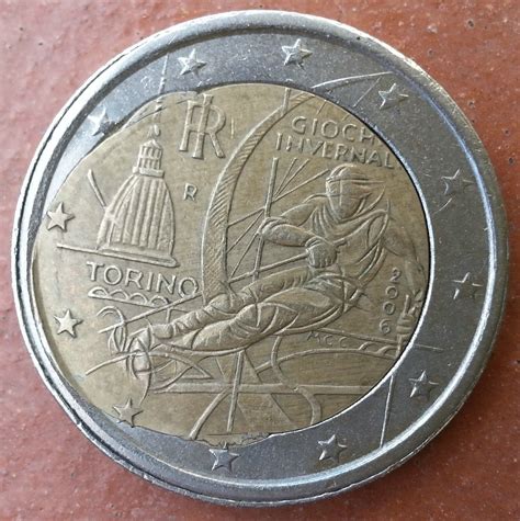 Piece De 2 Euros Rare Torino Une pièce de monnaie grecque de 2 euros