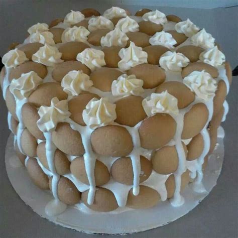 I received one of my most interesting birthday cake requests this week, and could not have been more. BANANA PUDDING CAKE | quick and easy desserts | Pinterest