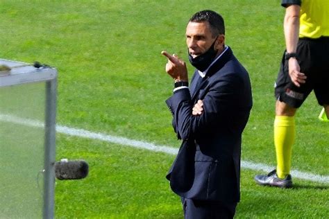 Maybe you would like to learn more about one of these? U. Católica vs Wanderers: Gustavo Poyet y victoria de la ...