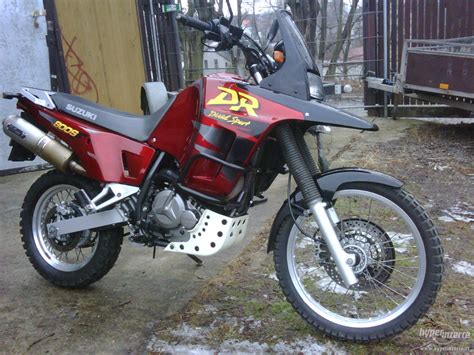Claimed horsepower was 43.99 hp (32.8 kw) @ 6400 rpm. 1992 Suzuki DR 650 RSE: pics, specs and information ...