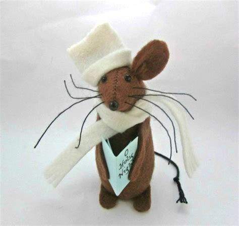 Christmas Mouse Carolling Mouse Felt Mouse Felt Mice Etsy