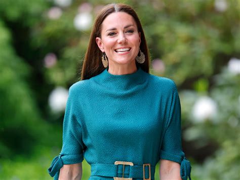 Royal Fans Think Kate Middleton Will Wear This ‘show Stopper Gown