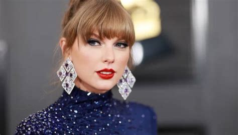 Taylor Swift Calms Down Grammy Photographer After ‘angsty Snipe At