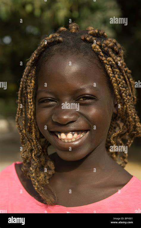 Senegal Girl Hi Res Stock Photography And Images Alamy