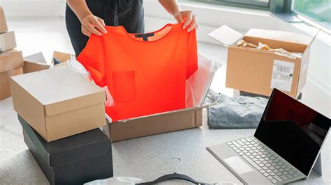Make Fewer Returns With These Online Clothes Shopping Tips in 2021 | Shopping hacks, Shopping ...