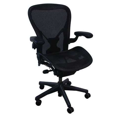This particular chair model has gained popularity because it focuses on solving the needs of people who spend long amount of time working at a desk. Herman Miller Aeron PostureFit Used Size C Task Chair ...