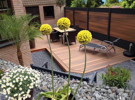 Hiring professional help to construct or redesign your patio can be very expensive, leaving most of us with do it yourself patio ideas that we can take on ourselves. Woodworking: 18 garden and patio ideas that you can do yourself