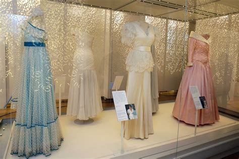 Princess Dianas Dresses Go On Display At Kensington Palace 20 Years