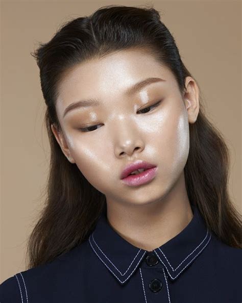 Korean Model Glossy Makeup Editorial Makeup Dewy Skin