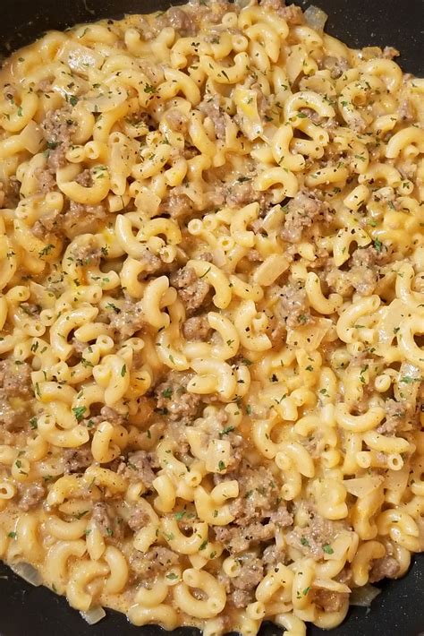 Like anchovies melted into a pasta sauce or blitzed into a creamy tonnato, tinned fish give your recipe prep a huge head start on time, . Cheeseburger Macaroni | Amanda Cooks & Styles | Recipe in ...
