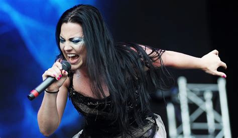 Evanescence Amy Lee Revela Su Molestia Con La Parte Rap De Bring Me