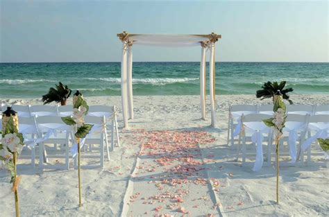 Pin By Hannah Lukas On Ceremony Sunset Beach Weddings Simple Wedding