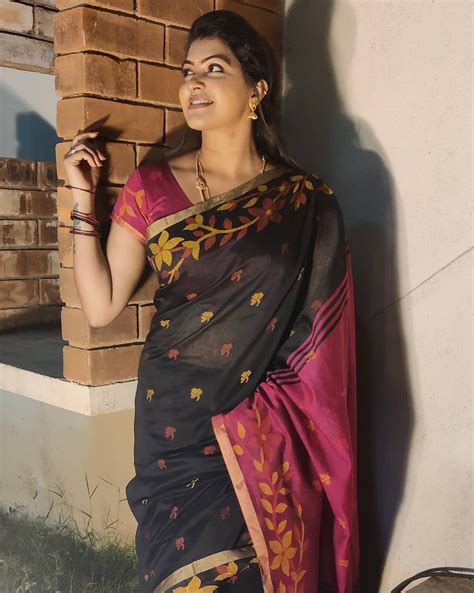 Tamil Tv Actress Rachitha Mahalakshmi Photos In Saree