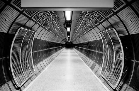 London Underground Corridor In Black And White Im Fairly Flickr
