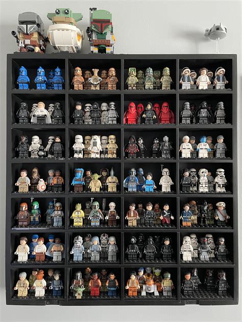 Lego Star Wars Display Ideas Legos And Lightsabers Star Wars Birthday