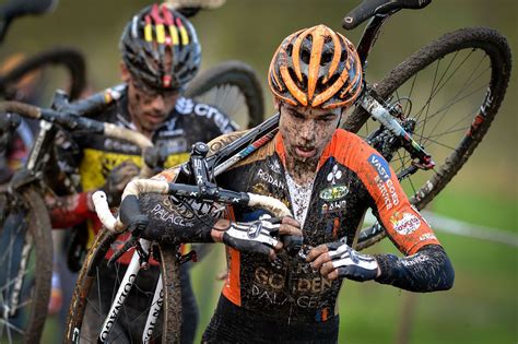 Wout Van Aert Remporte Le Cyclo Cross Des Polders De Kruibeke