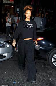 The photograph was ridiculed by travis scott's instagram followers, with scott proceeding to react by deleting his instagram account. Rihanna heads out after going public with Travis Scott | Daily Mail Online