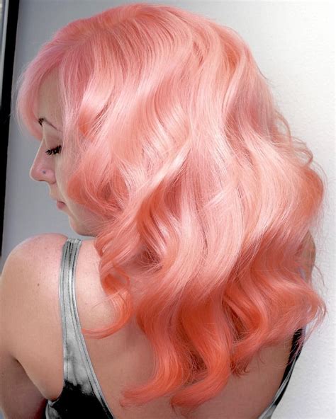 Peach Flamingo 🍑🌺🍑 Definitely Feeling Summervibes With This Color 🏝