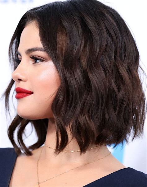 Bob Curls Gomez Hair HAIRCUTS Selena Short Style Check More At