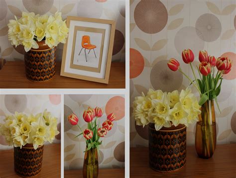 11 Lovable Yellow Vase Filler Decorative Vase Ideas