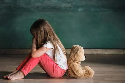 惩罚孩子，用什么方法比较好？惩罚孩子家长训教教育情绪愤怒 健康界