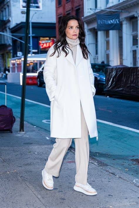 Katie Holmes Cozies Up In Chic Cashmere And Chloe Sneakers Footwear News
