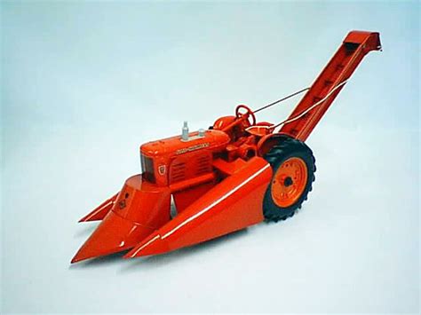 Ertl Allis Chalmers Wd45 Tractor With Corn Picker Antique Toys Library