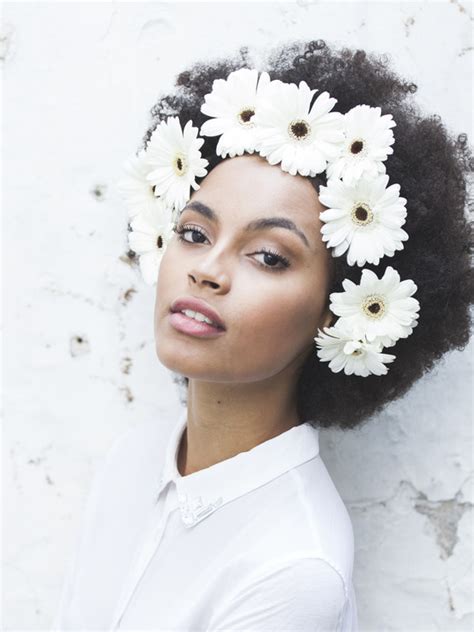Short hair is beautiful, elegant and very easy to maintain — so let's talk about some great short and quick hairstyles here. Accessorizing Your Curls with this Season's Trends | Curls ...