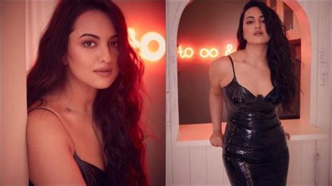 Sonakshi Sinha Sets December On Fire With Her Sizzling Look In A Bodycon Faux Leather Dress