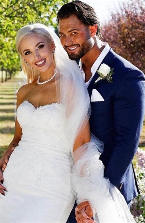 Married At First Sight 2019 Elizabeth Sobinoff Finds Love With Ex