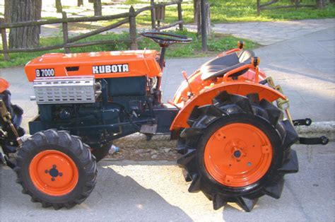 Tractor Kubota Tractor Kubota B7000 4wd