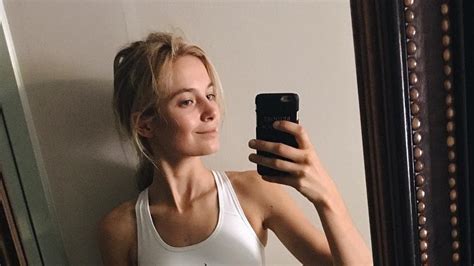 Victorias Secret Model Bridget Malcolm Posts Ab Workout On Instagram