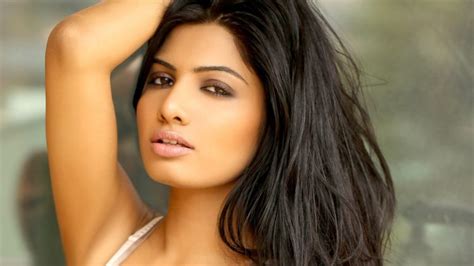 Avani Modi Bollywood Actress Model Girl Beautiful Brunette