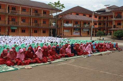 Maybe you would like to learn more about one of these? 10 Rekomendasi Pondok Pesantren di Jawa Barat