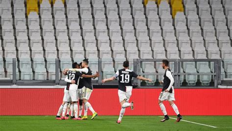 Aaron ramsey scores to help hosts go top of serie a. Hasil Pertandingan Serie A Italia: Juventus vs Inter Milan ...