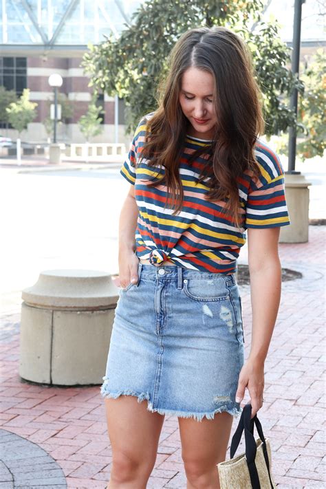 How The Denim Skirt Still Works Pointed North Denim Skirt Outfit