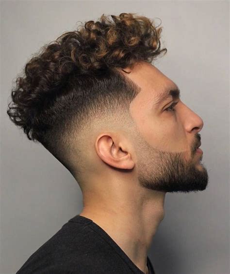 Curly hair undercut looks beautiful and it should be worn by men who have thick hair and who only want to maintain their volume at the top. Thick and Curly Hair: 7 Styling Ideas for Men - Cool Men's ...