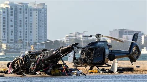 Helicopters Collide In Australia Tourist Hotspot Killing 4 Cbc News