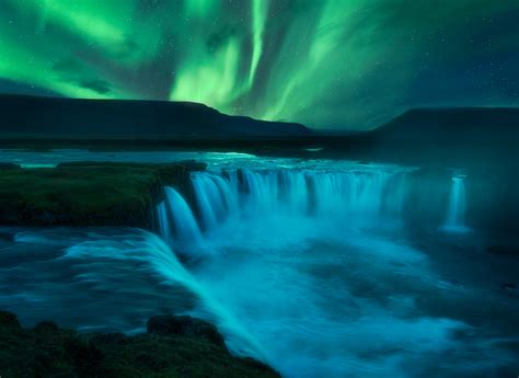 Godafoss Aurora Northern Lights Over Godafoss In Iceland Flickr