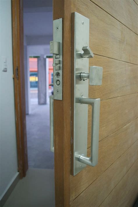 Chapa Para Puerta Principal Moderna Cuadrada - $ 3,450.00 en Mercado Libre