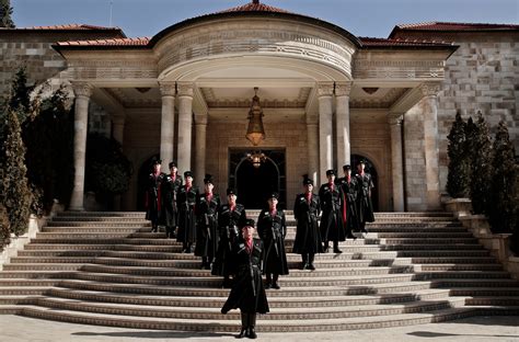 Rare Look At The World Of Jordan Royals Circassian Guards Al Arabiya
