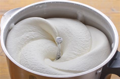 Simple Science: How to Make a Volcano with Kids