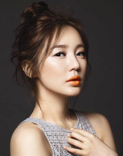 Yoon Eun Hyes Luxurious Lips For Mac Cosmetics Photos