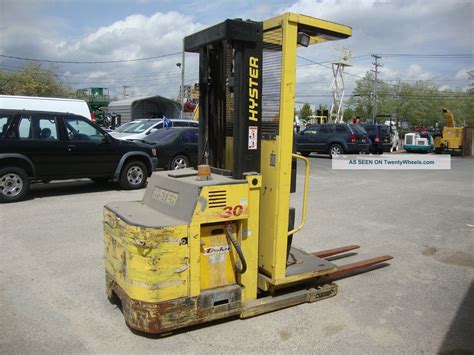 Hyster Stand On Electric Picker Lift Truck Model R30xms2 3000 Lb 135