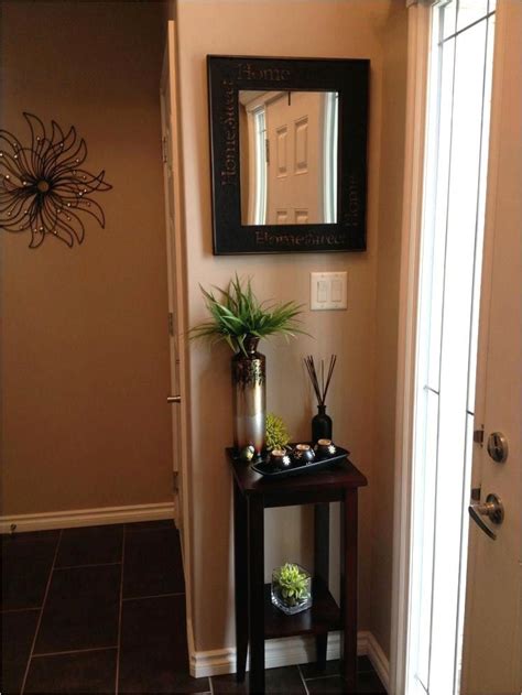 No matter how small your entry area may be, it's still the first thing people see when they enter your home. 45 Amazing Ideas Small Front Entryway Decor That Will ...