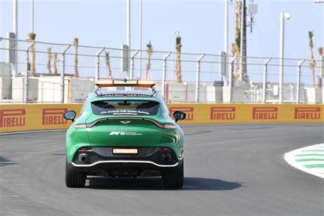 saudi arabian grand prix 2021 jeddah corniche circuit track guide
