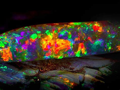 Meet The Virgin Rainbow The Most Beautiful Opal In The World