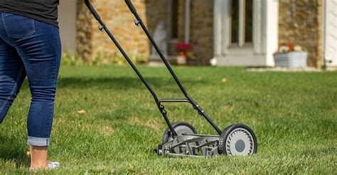 8 Best Reel Lawn Mower Models Of 2024 Reviews And Guide