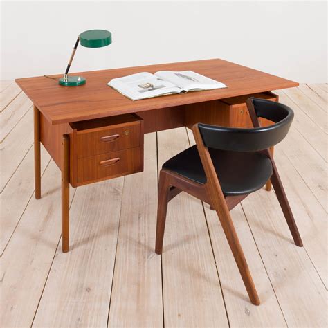 Small Free Standing Danish Mid Century Teak Desk With Geometrical Teak Handles 60s Future